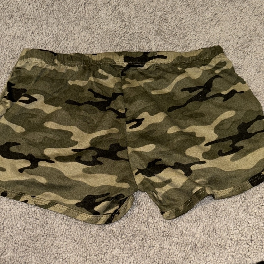 women’s camo pajama shorts.